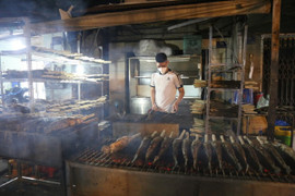 Dịch vụ nướng cá lóc hốt bạc dịp Tết