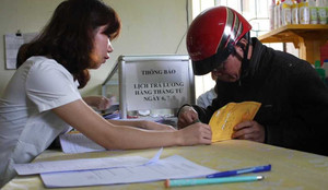 Hưởng niềm vui tuổi già khi lương hưu tăng nhờ BHXH