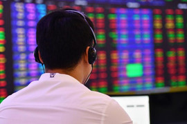 Tuần cuối 2022: Loạt vi phạm chứng khoán, một cá nhân bị phạt hơn nửa tỷ đồng