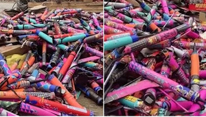 Nhặt vỏ pháo hoa đêm giao thừa, cô gái bán được gần 2 triệu đồng 