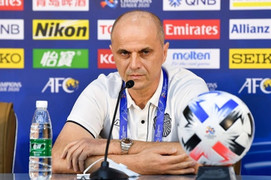 Hà Nội FC chiêu mộ HLV từng cầm quân ở Cúp C1