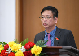 Quốc hội xem xét, thông qua Luật Khám bệnh, chữa bệnh tại kỳ họp bất thường