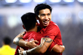 Thắng đậm Myanmar, đội tuyển Việt Nam vào bán kết AFF Cup 2022 với ngôi đầu bảng