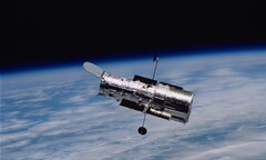NASA kêu gọi đóng góp ý tưởng giúp kính Hubble tránh cảnh bị bốc cháy