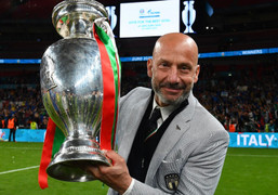 Cựu danh thủ Gianluca Vialli qua đời