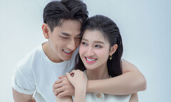 Isaac tung bộ ảnh tình tứ với Á hậu Phương Nhi 