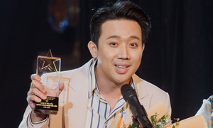 Trấn Thành nhận giải 'Diễn viên điện ảnh nổi bật' năm 2022