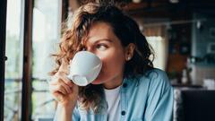 Những người này nên hạn chế uống cà phê
