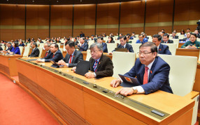 Quốc hội thông qua luật Khám bệnh, chữa bệnh sửa đổi