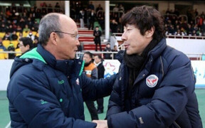 Việt Nam vs Indonesia: HLV Park Hang Seo, Shin Tae-yong phân cao thấp