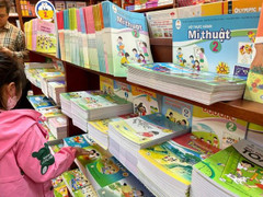 Hàng loạt sai sót trong lựa chọn sách giáo khoa