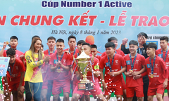 THPT Phan Huy Chú đăng quang giải bóng đá học sinh THPT Hà Nội 2022