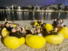 Trải nghiệm phố đêm 'không ngủ' phía Đông Hà Nội 