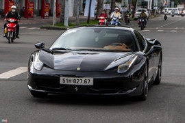 Ferrari 458 Italia hàng hiếm được làm mới ngoại thất tại TP.HCM