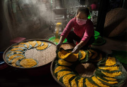 Truyền nhân giữ nghề làm bún bắp