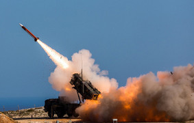 Viện trợ quân sự phương Tây gấp 3 ngân sách quốc phòng Ukraine năm 2022