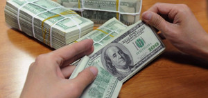 Giá USD tự do đảo chiều tăng mạnh