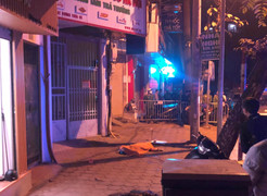 Cô gái bị đâm gục trên phố ở Hà Nội: Nghi phạm là bạn trai cũ