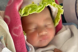 Bé sơ sinh bị bỏ rơi bên miệng cống ở Hà Tĩnh