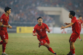 Trực tiếp bóng đá Việt Nam 2-2 Thái Lan: Văn Lâm cứu thua phút 95