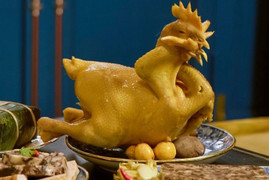 Cách luộc gà cúng đẹp cho mâm cỗ Tết