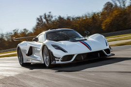 Hennessey Venom F5 Revolution có giá hơn 2,7 triệu USD