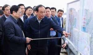 Thủ tướng Phạm Minh Chính làm việc với lãnh đạo tỉnh Nam Định