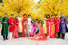 Sao Việt nô nức ‘check-in’ không gian Lễ hội Tết Việt 2023 ở TP.HCM