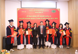 Đại học KD&CN Hà Nội trao bằng tốt nghiệp cho cử nhân ngành Quản lý Kinh tế
