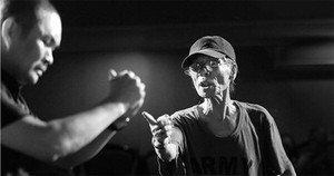 NSND Doãn Hoàng Giang 'muốn mình là vỏ chanh, vắt kiệt nước và nằm im trong giỏ'