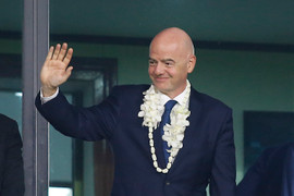 Chủ tịch FIFA chúc mừng HLV Park Hang Seo