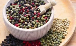 Giá tiêu hôm nay 18/1: Đồng loạt giảm 500 đồng/kg