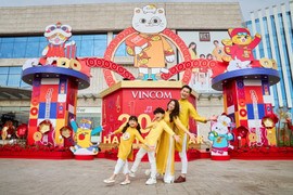  'Ngũ Cat Lâm Mall' mang Tết về nhà