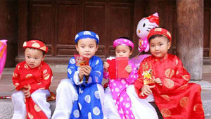 Dạy con cách quản lý tài chính từ chiếc phong bao lì xì