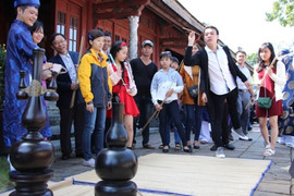 Vua quan trong hoàng cung nhà Nguyễn xưa chơi trò gì ngày Tết?