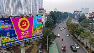 Đường phố Hà Nội thông thoáng sáng 29 Tết