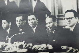 Những bức ảnh đặc biệt về đàm phán, ký kết Hiệp định Paris