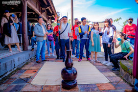 Thú vị trò chơi cung đình ở Đại nội Huế ngày mồng Một Tết