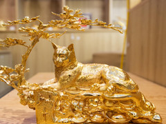 Giá vàng tăng, ‘cá mập’ bán ra 5,21 tấn