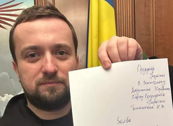 Tổng thống Ukraine cách chức phụ tá thân cận