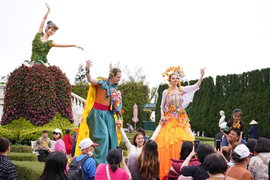 Chiêu đãi vô vàn trải nghiệm, Sun World Ba Na Hills hút khách du xuân