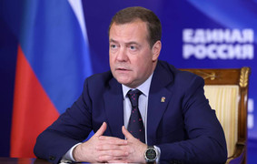 Ông Medvedev: Nga có rất nhiều vũ khí