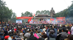  Hàng nghìn người dự lễ hội Gò Đống Đa 