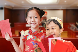 Hai con thắng kiện bố, đòi lại được tiền lì xì