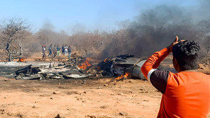 Hai tiêm kích của Không quân Ấn Độ va chạm