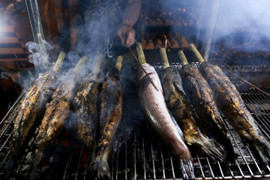 Vì sao mâm cúng thần Tài của người miền Nam phải có cá lóc nướng?