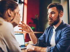 Người nào có 9 dấu hiệu này, bạn nên tránh xa