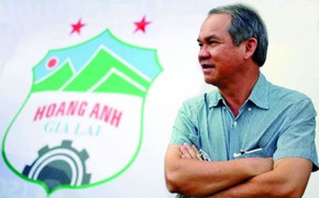 Thấy gì từ 'trận đấu' bầu Đức và VPF?