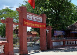 Kỷ luật cô giáo trong clip bị nam đồng nghiệp 'khoá tay' đuổi khỏi lớp học