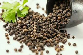 Giá tiêu hôm nay 8/2: Tăng mạnh 1.000 đồng/kg